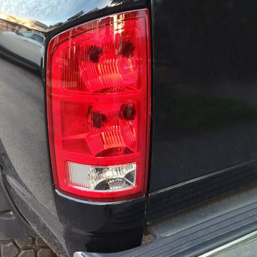 Solid Spare Driver Side Tail Light For 2002-2006 Dodge Ram 1500 2003-2006 Ram 2500 3500 LH