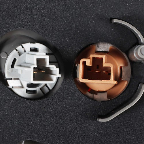 Solid Spare Right Passenger Side Red Tail Light Signal Lamp Outer For Toyota Corolla 14-16