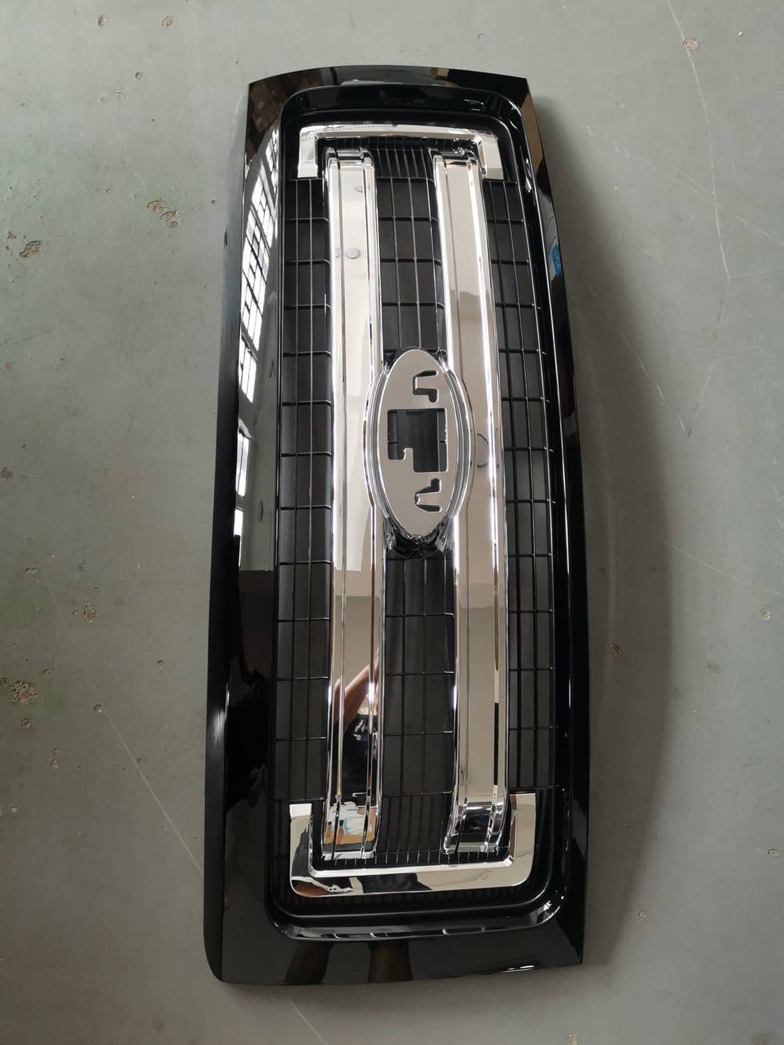 Solidspare DL3Z-8200-DA For 2009-2014 Ford F150 Front Upper Bumper Chrome Replace Grille