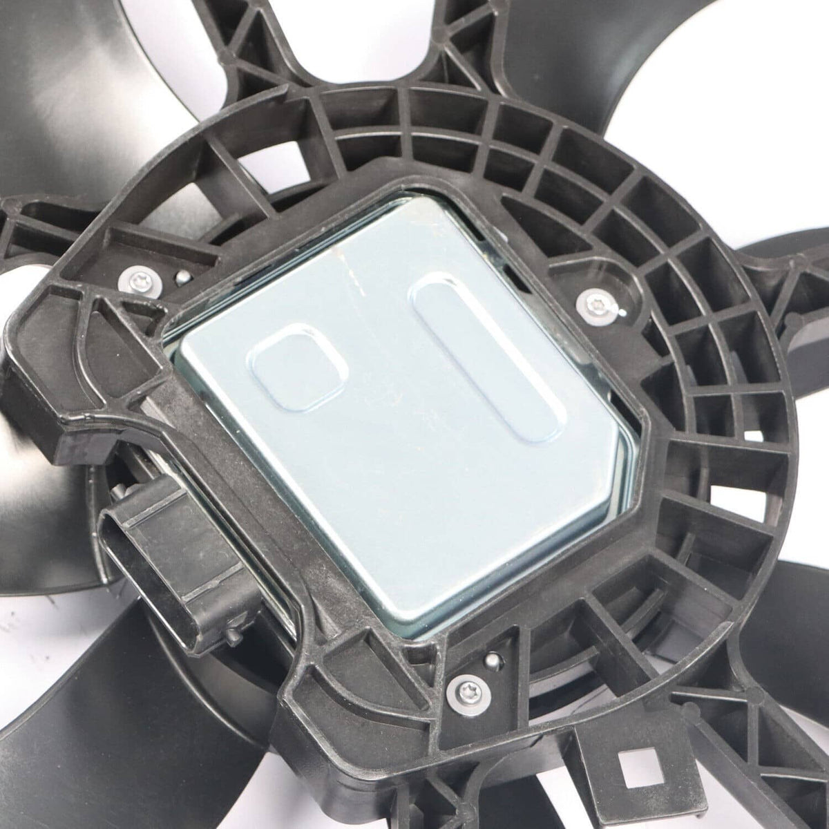 Solidspare Radiator Cooling Fan Assembly for 2019-2021 Toyota Rav4 2018-2021 Camry 2.5L