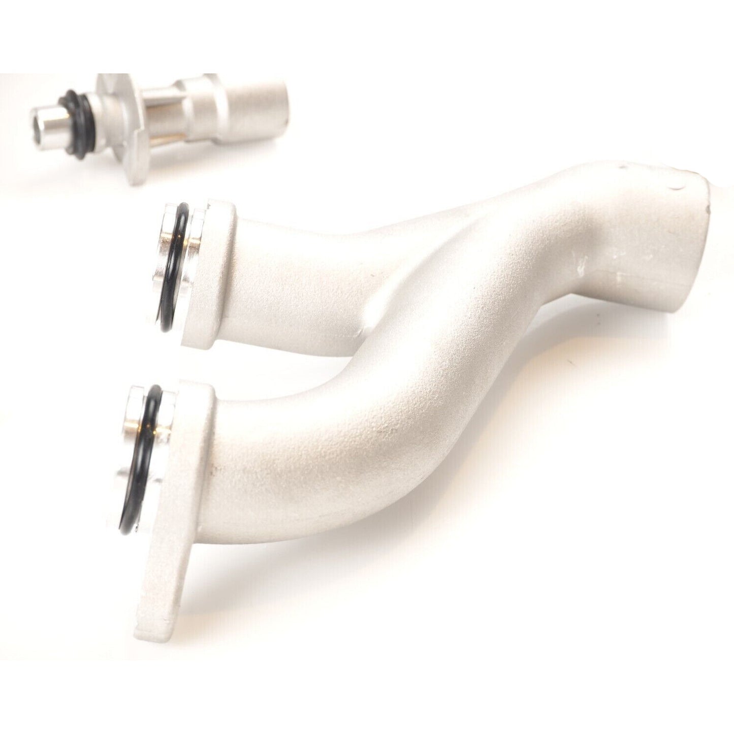 Upgraded Metal Coolant Outlet Pipes For Jaguar Land Rover 3.0L 5.0L Oil cool