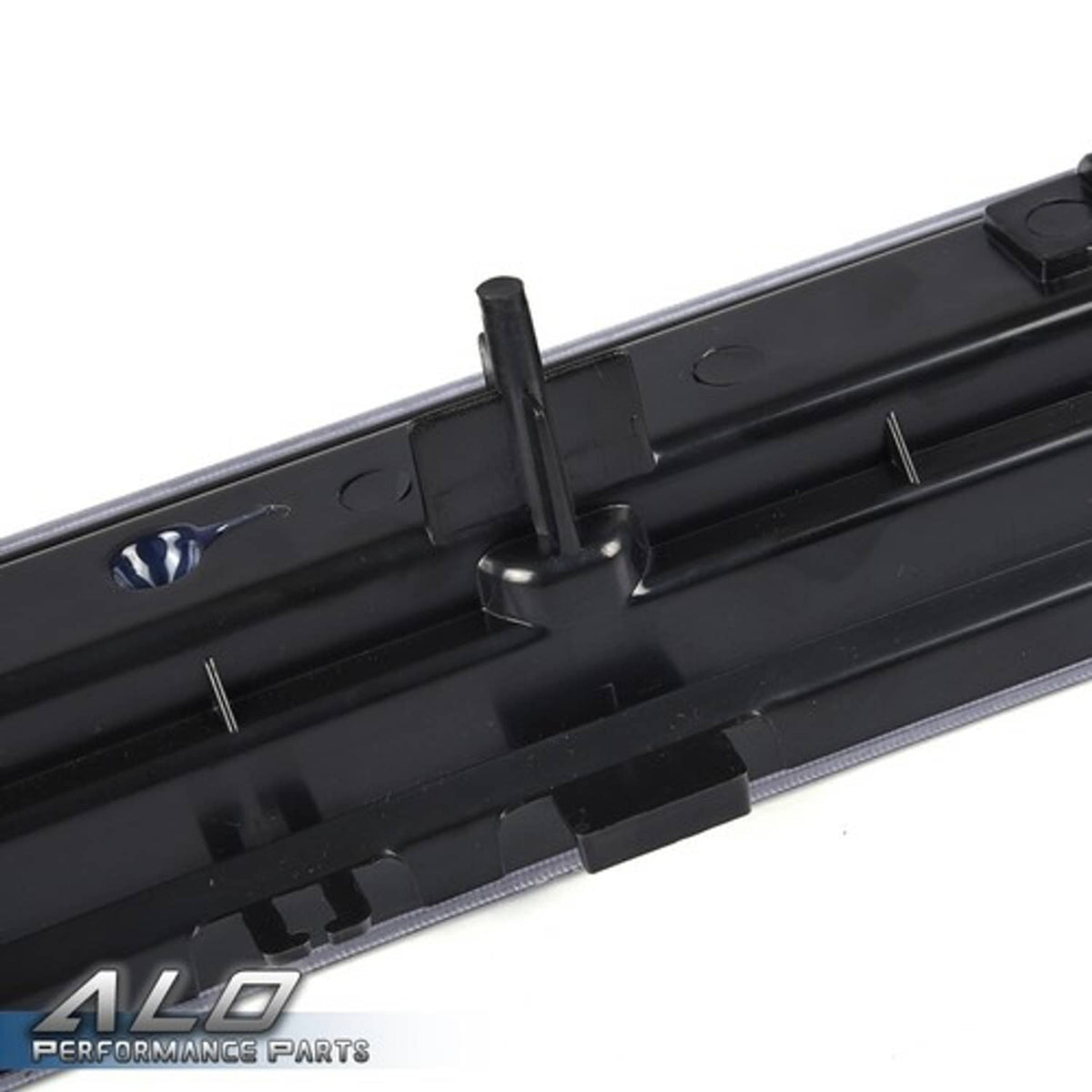 Solid Spare Fit For 2000-2006 Chevy Suburban Tahoe GMC Yukon LED 3rd Brake Light Cargo Lamp