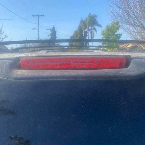 Solid Spare LED Third 3rd Brake Tail Light For Chevy Suburban Tahoe GMC Yukon 2000-2006 Red