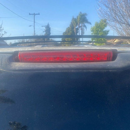 Solid Spare LED Third 3rd Brake Tail Light For Chevy Suburban Tahoe GMC Yukon 2000-2006 Red