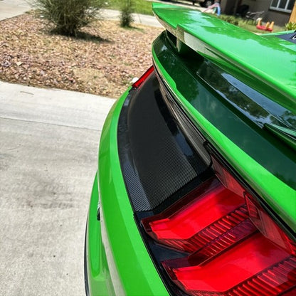 Solid Spare CARBON FIBER LOOK TRUNK PANEL DECKLID REAR TRIM COVER FOR 2015-2023 MUSTANG GT