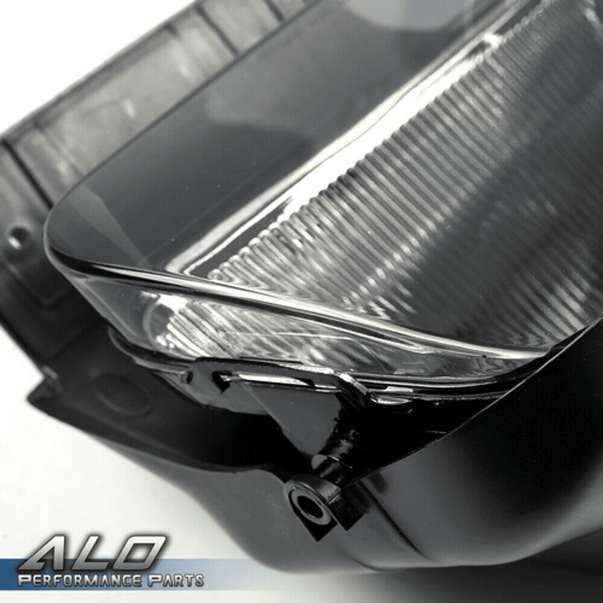 Solid Spare Fit For 03-06 Chevy Silverado Avalanche 1500/2500 Smoke Bumper Fog Lights Lamps