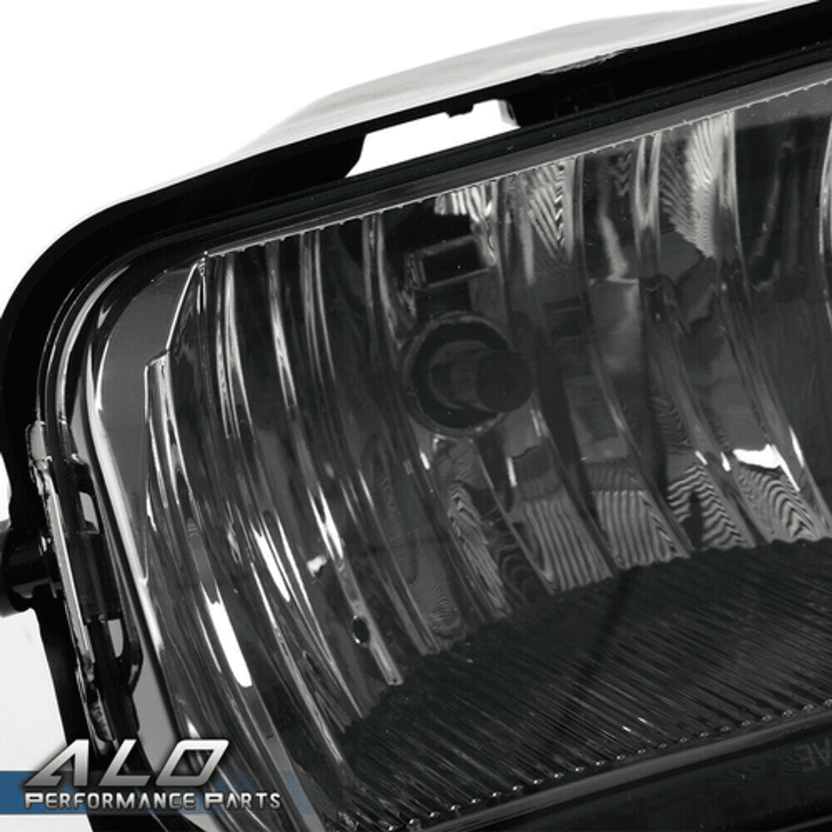 Solid Spare Fit For 03-06 Chevy Silverado Avalanche 1500/2500 Smoke Bumper Fog Lights Lamps