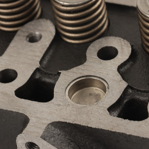 Solid Spare New Fit For Kubota D722 Cylinder Head 16689-03049 17575-03042 16873-03043