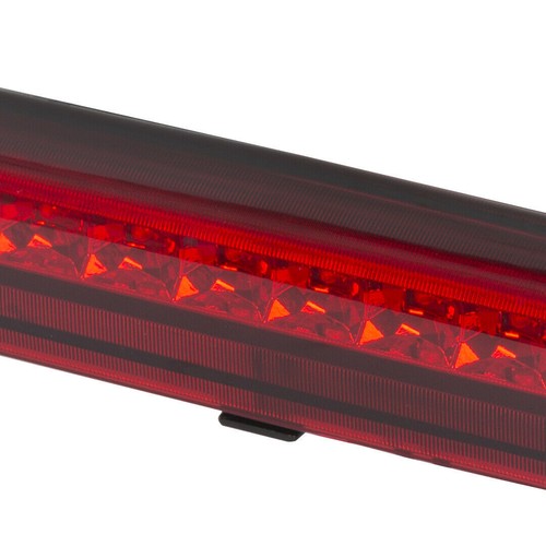 Solid Spare LED Third 3rd Brake Tail Light For Chevy Suburban Tahoe GMC Yukon 2000-2006 Red