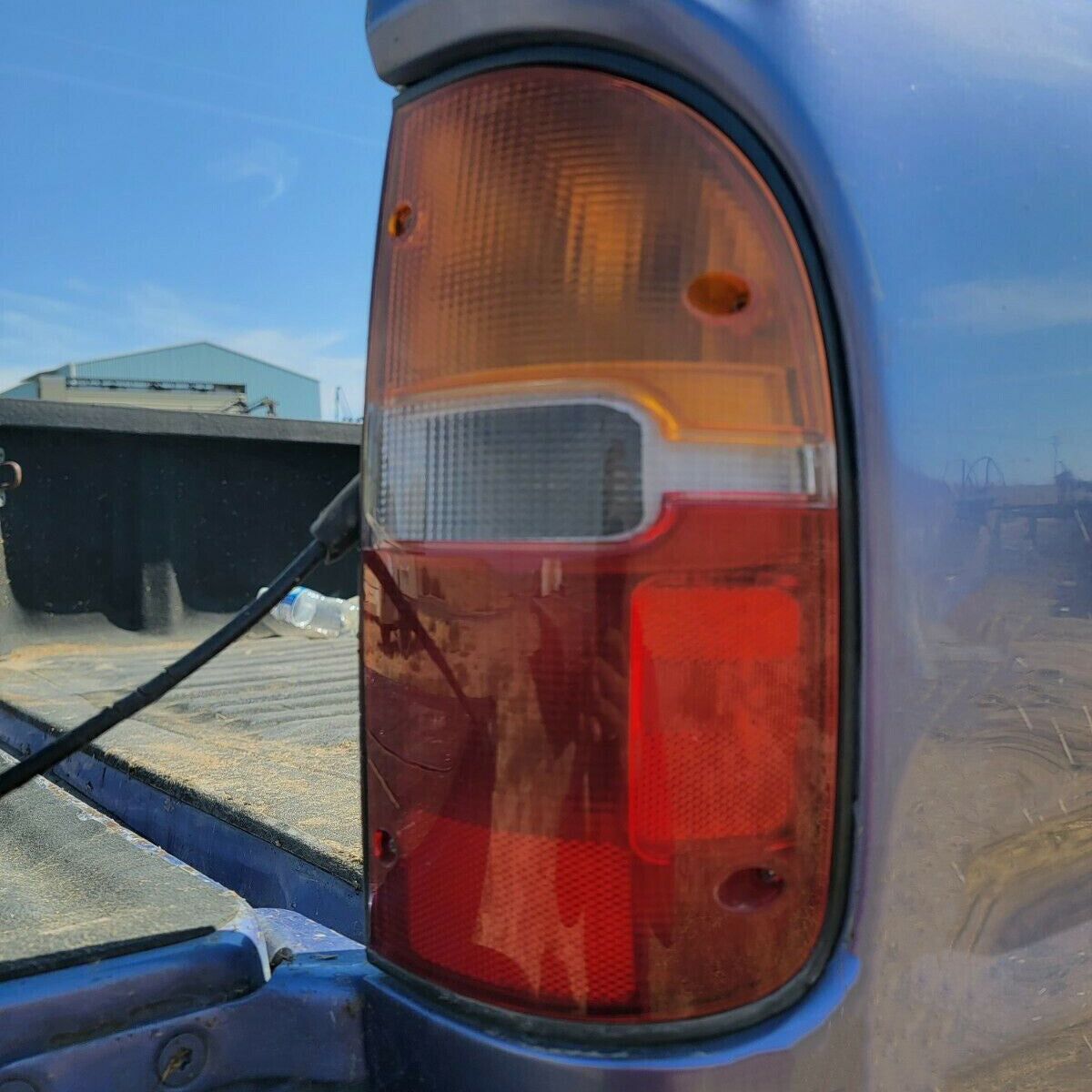 Solid Spare Passenger Side Tail Light Lamp w/Bulb For Toyota Tacoma 1995-2000 Right DOT/SAE