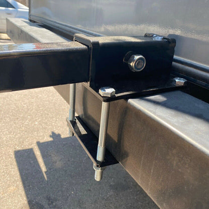 Solid Spare 4'' Square RV Bumper Receiver Adapter 2'' Hitch Mount Rack 2 Cargo Carrier tube