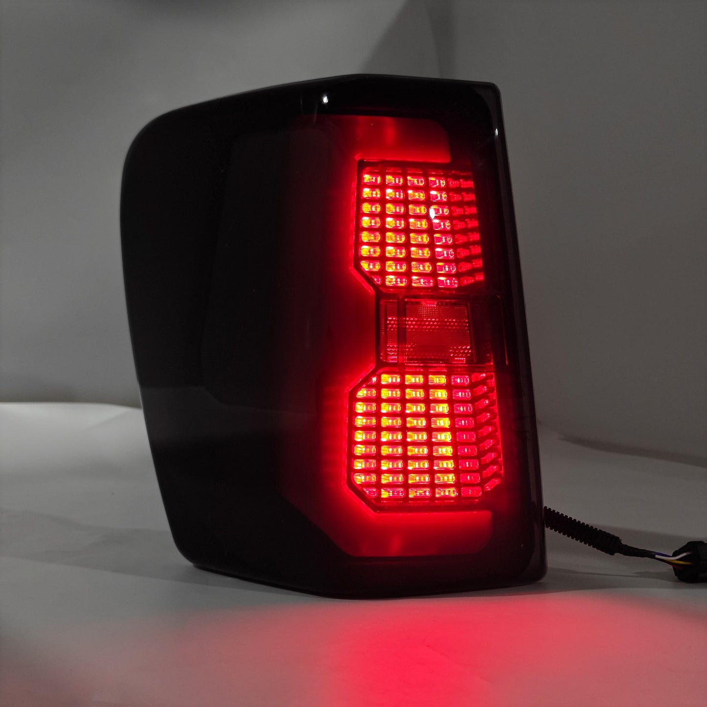 2PCS Smoke Black Brake Tail Lights Tailight For Jeep Grand Cherokee 1999-2004