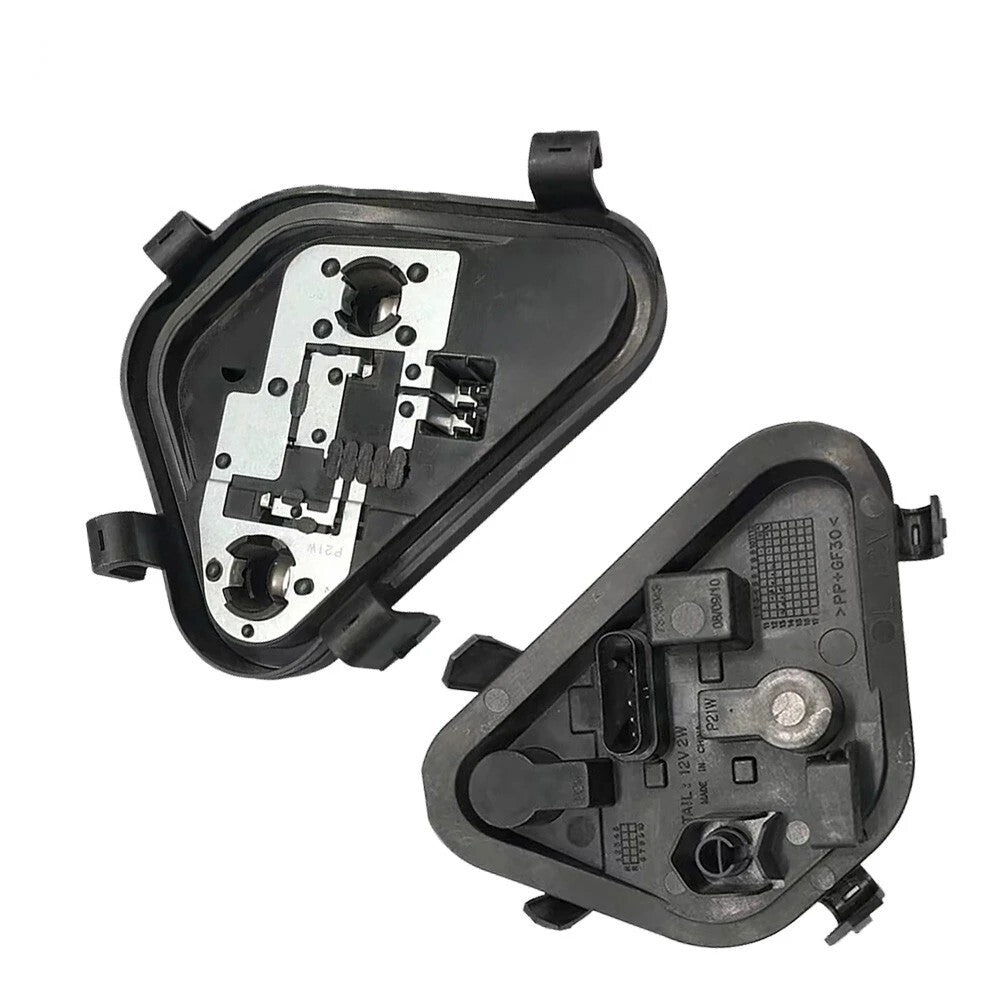 Tail Light Lamp Rear Panel Left Right Bulb Socket For BMW 320i 328I 63217313043