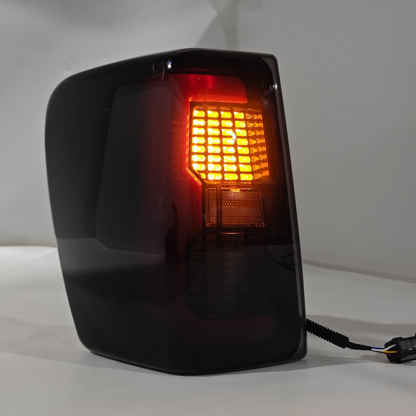 2PCS Smoke Black Brake Tail Lights Tailight For Jeep Grand Cherokee 1999-2004