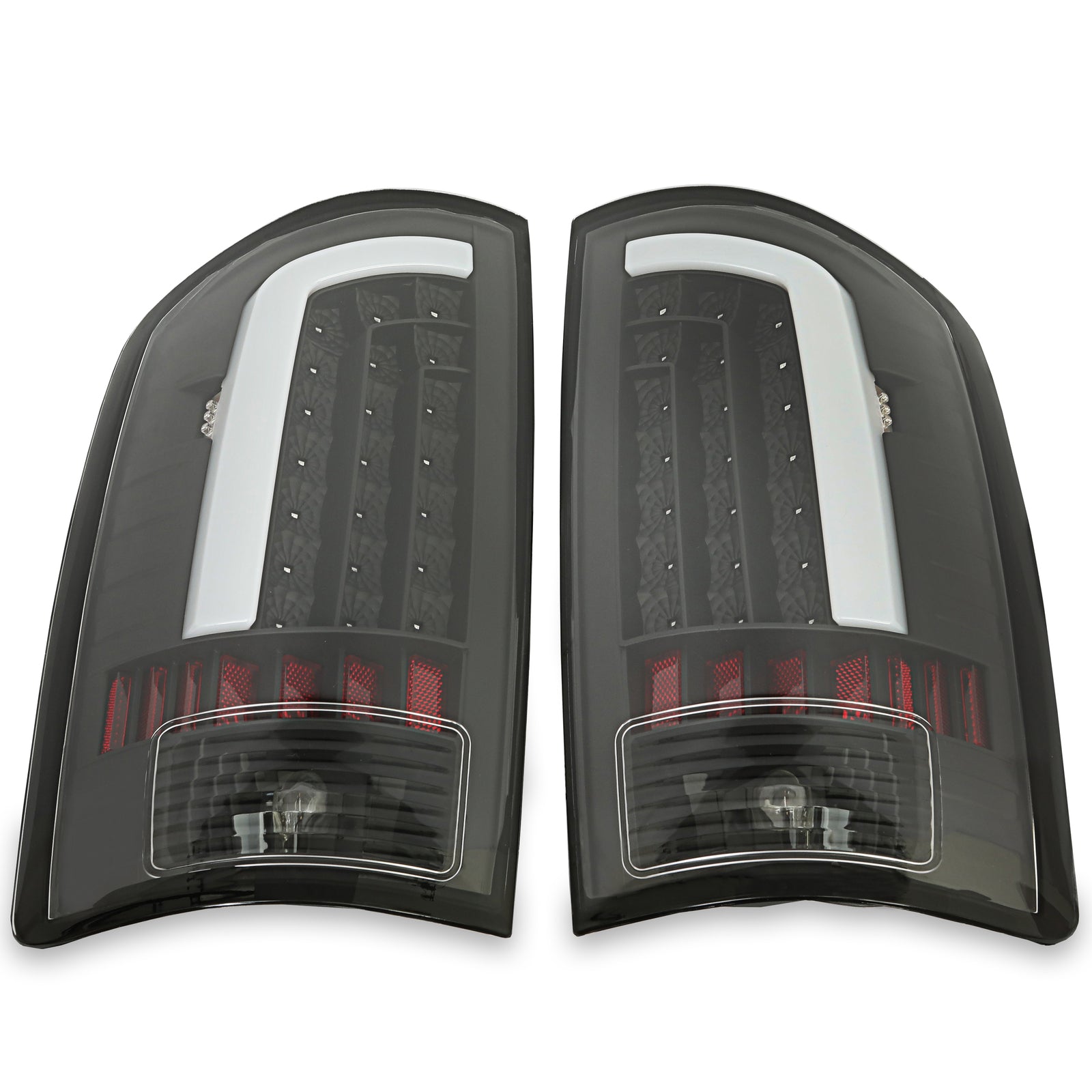 Solid Spare For 2002 2003-2006 Dodge Ram 1500 2500 3500 LED Tail Lights Brake Lamps Clear