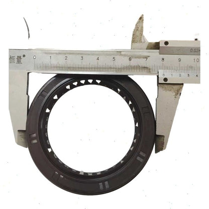 Solid Spare 1C020-04140 6680680 Oil Seal For Bobcat S250 Kubota V2607 Part Replacement