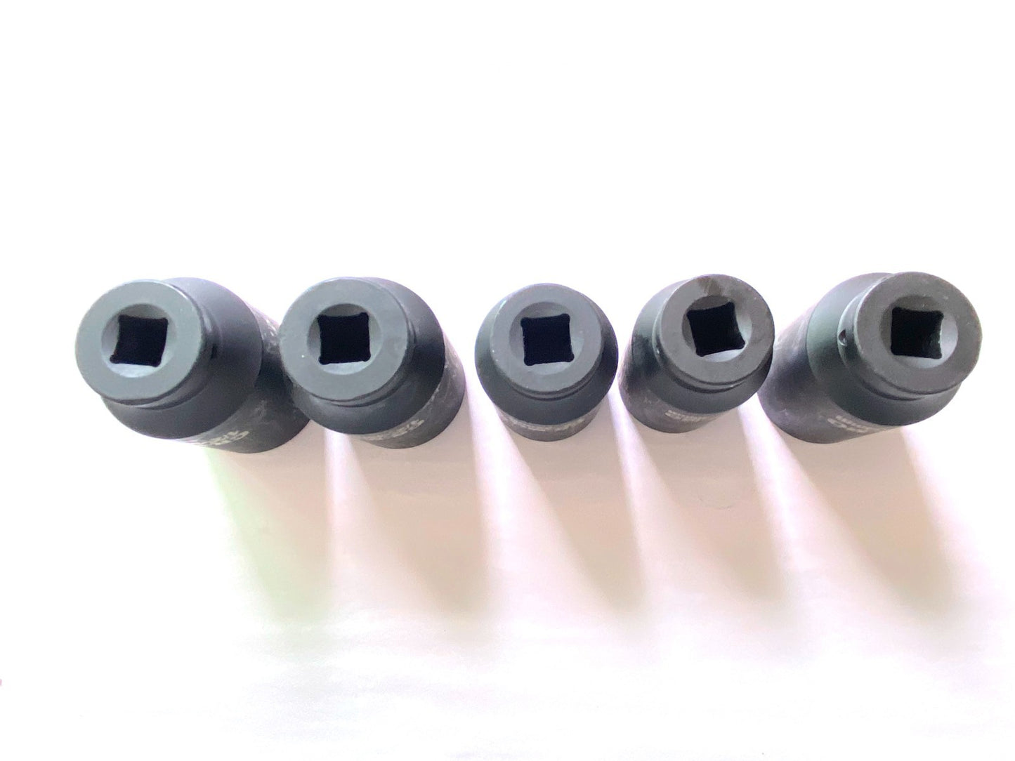 1/2'' Drive 12 POINT 5pcs Deep Spindle Axle Nut Socket Set 30 32 34 35 36mm