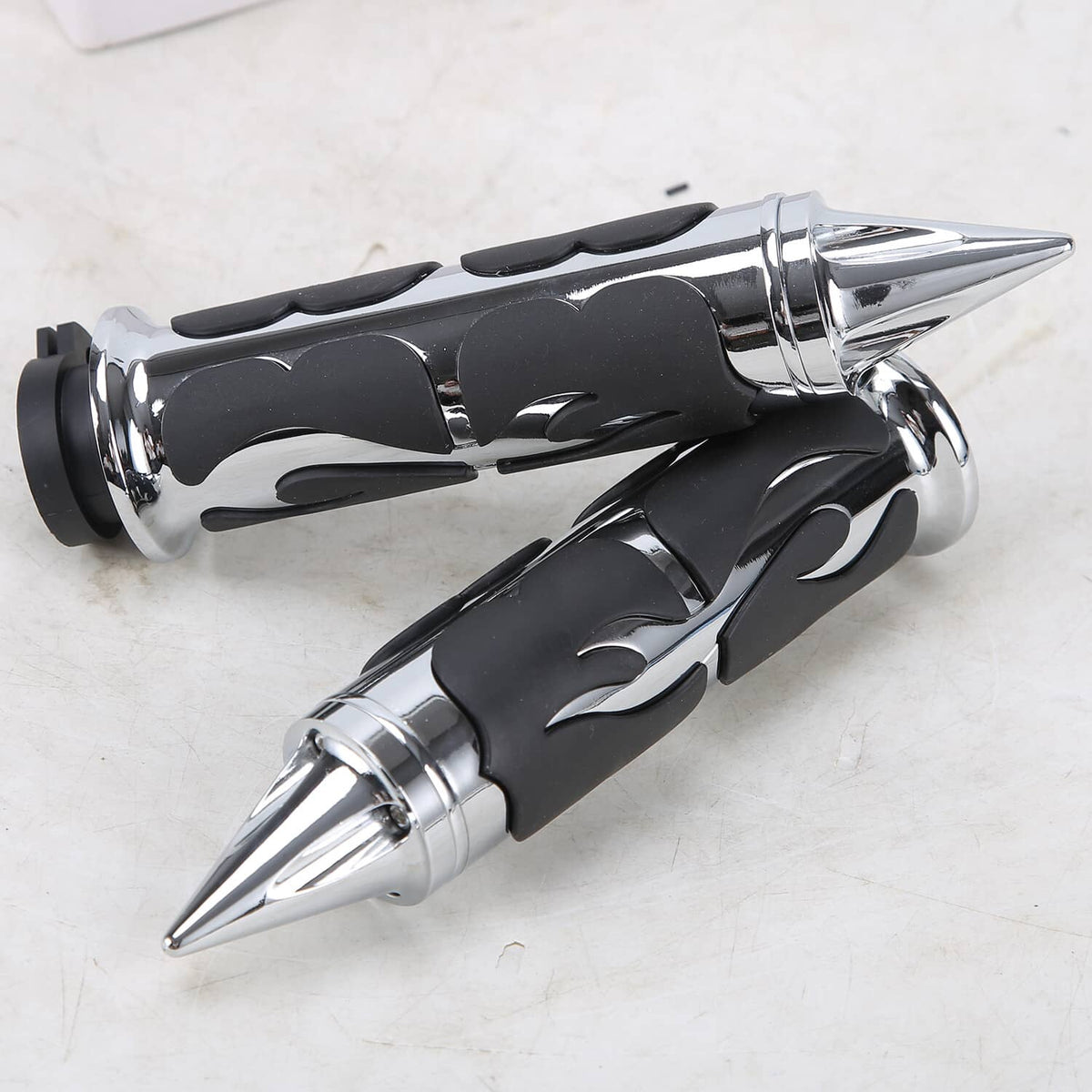 Solidspare 1'' Motorcycle Handle Bar Hand Grips Fit for Harley Sportster XL1200 883 Dyna