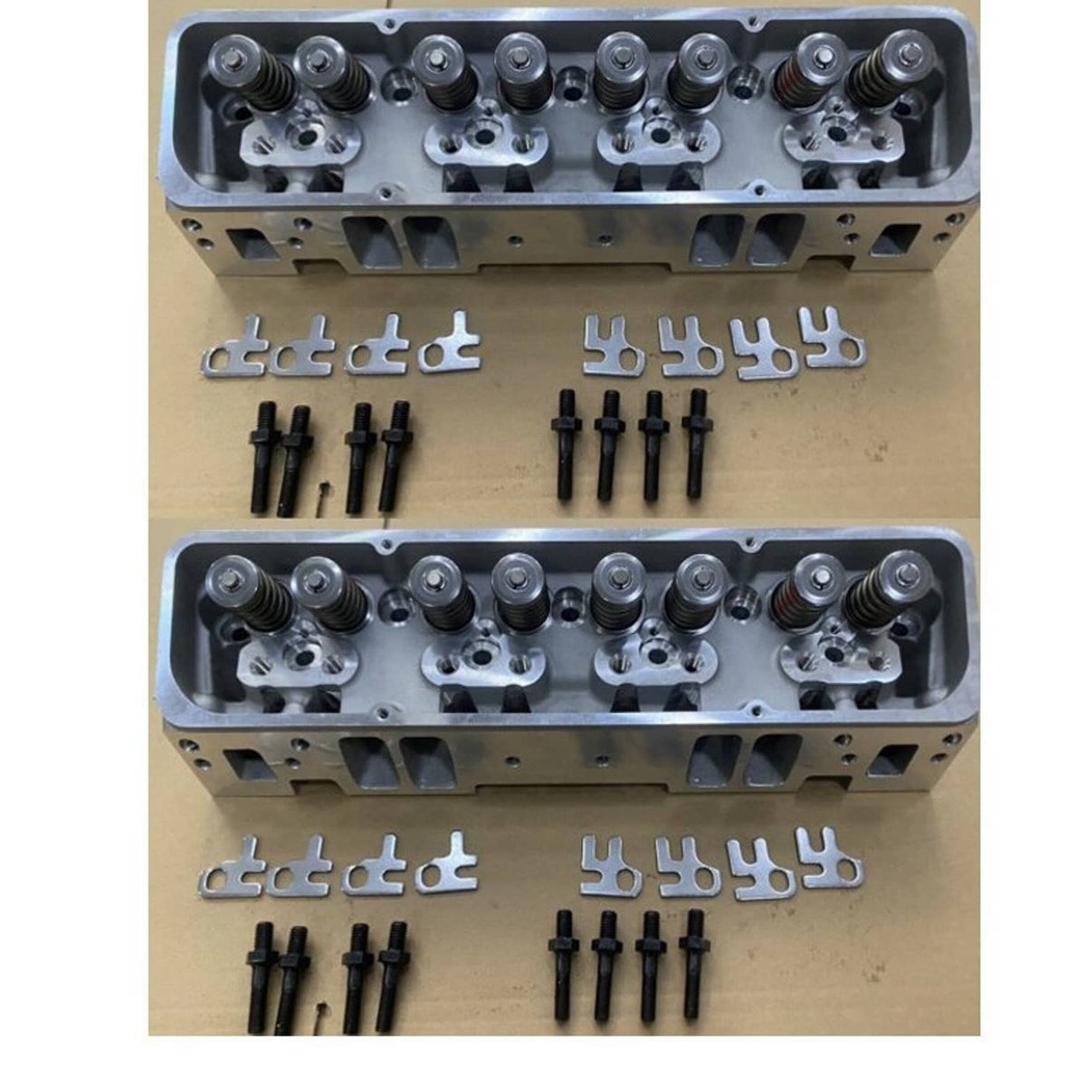 Solidspare 2x Aluminum Cylinder Heads Fit For SBC Chevy 350 190cc 64cc 2.02/1.60 Angle New