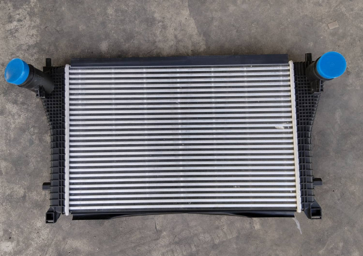 Solidspare New Turbo Intercooler Charge Air Cooler For Audi A3 VW Volkswagen Golf GTI 1.8L