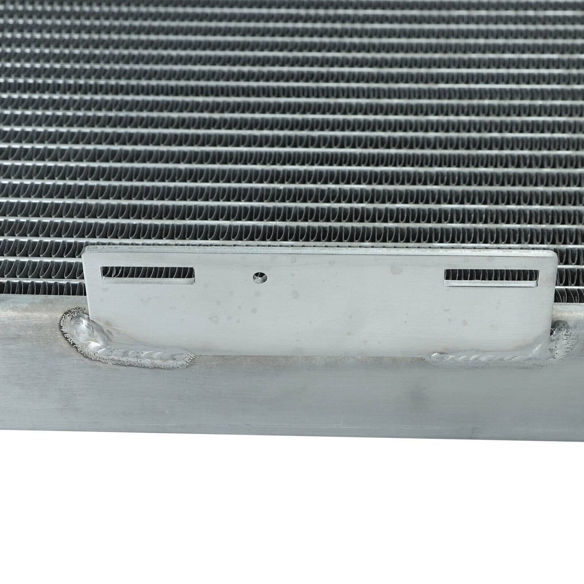Solidspare New 3 Row Core Aluminum Radiator For 91-01 Jeep Cherokee XJ Comanche 2.5L 4.0L