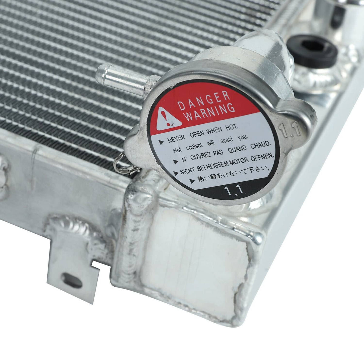 Solidspare 3 Row Core Aluminum Radiator For 1991-2001 Jeep Cherokee XJ Comanche 2.5L/4.0L