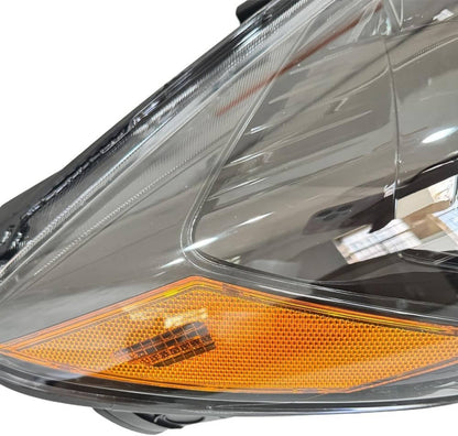 Solidspare Halogen Headlight Headlamp with Bulb Right Side For 2020-2022 Ford Escape S/SE