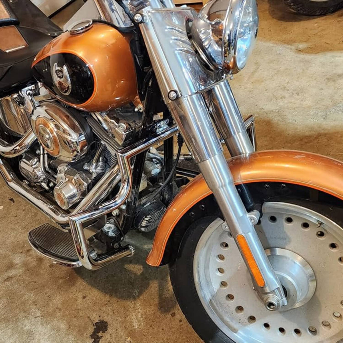 Solidspare Engine Guard Highway Crash Bar For Harley 00-17 Softail Fatboy Heritage FLSTF