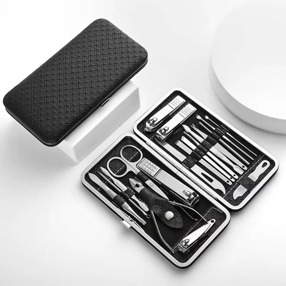 Solid Spare 19 PCS Pedicure / Manicure Set Nail Clippers Cleaner Cuticle Grooming Kit Case