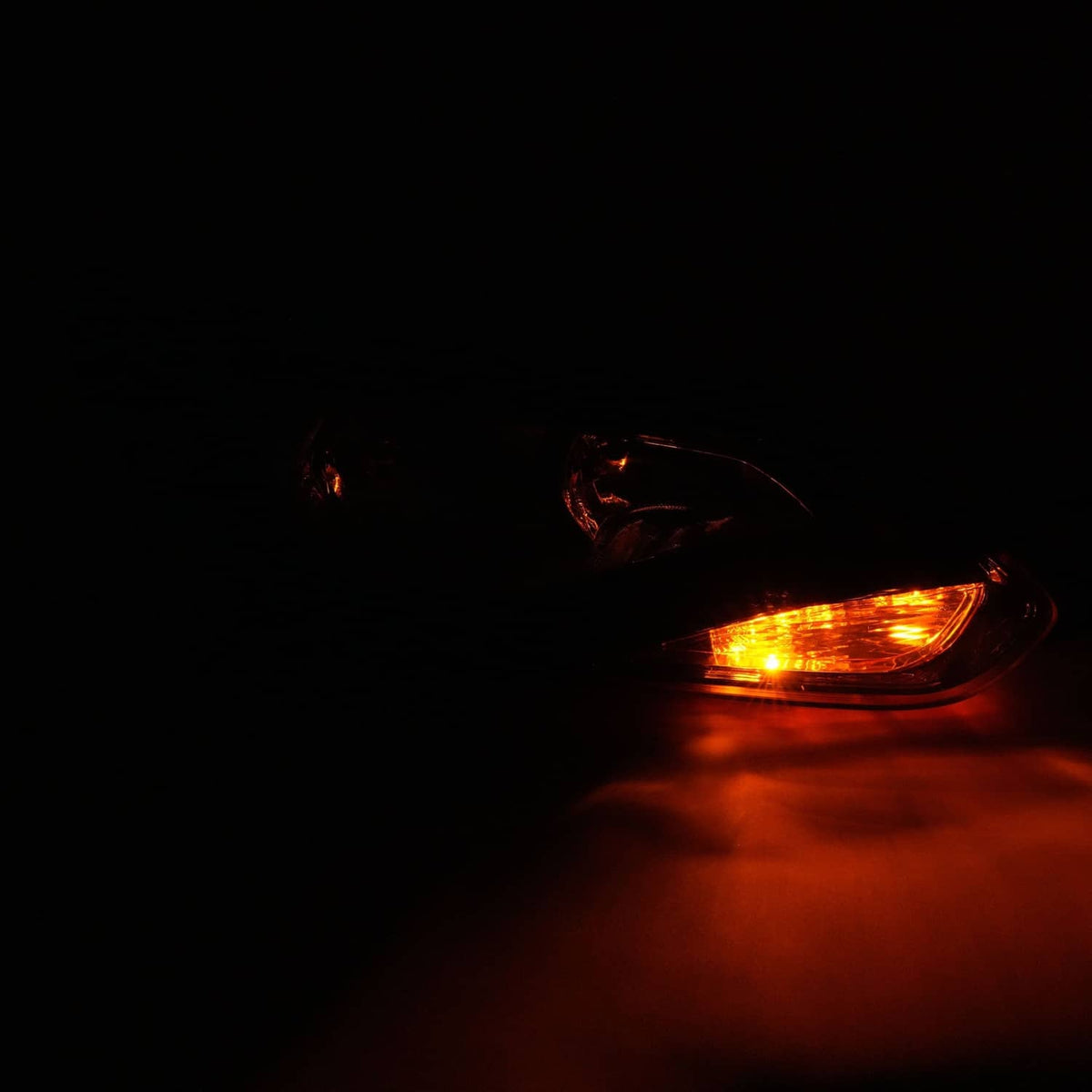 Solid Spare Black Right Passenger Side Headlight Clear Lens Halogen For Ford Focus 2012-2014