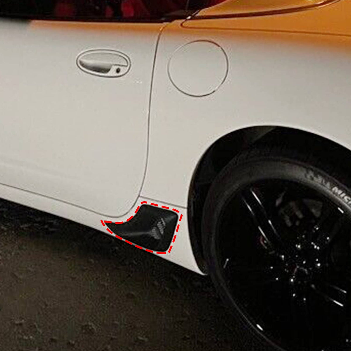 Solid Spare For C5 Corvette Z06 ZO6 1997-2004 LH & RH Rear Lower Brake Duct Scoop Vent Kit