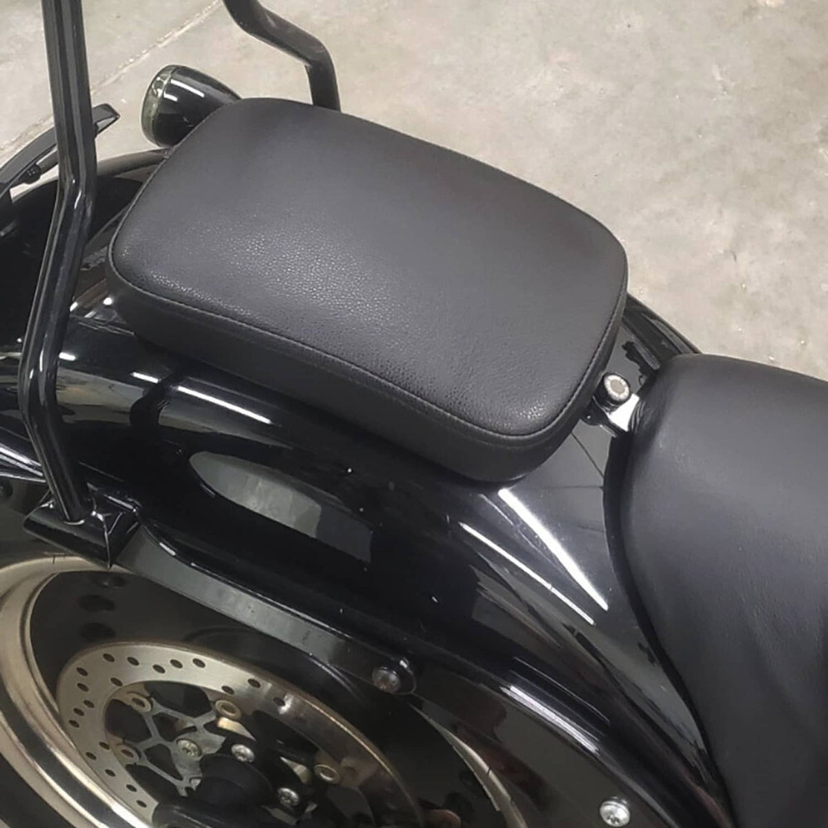Solidspare For Harley Honda Motorcycle 6 Suction Cup Rear Fender Passenger Pillion Pad Seat
