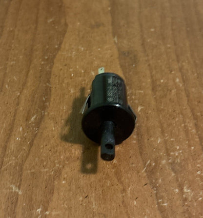 OEM Genuine Whirlpool Range Door Switch Assembly, Part #W11511828, W11620712