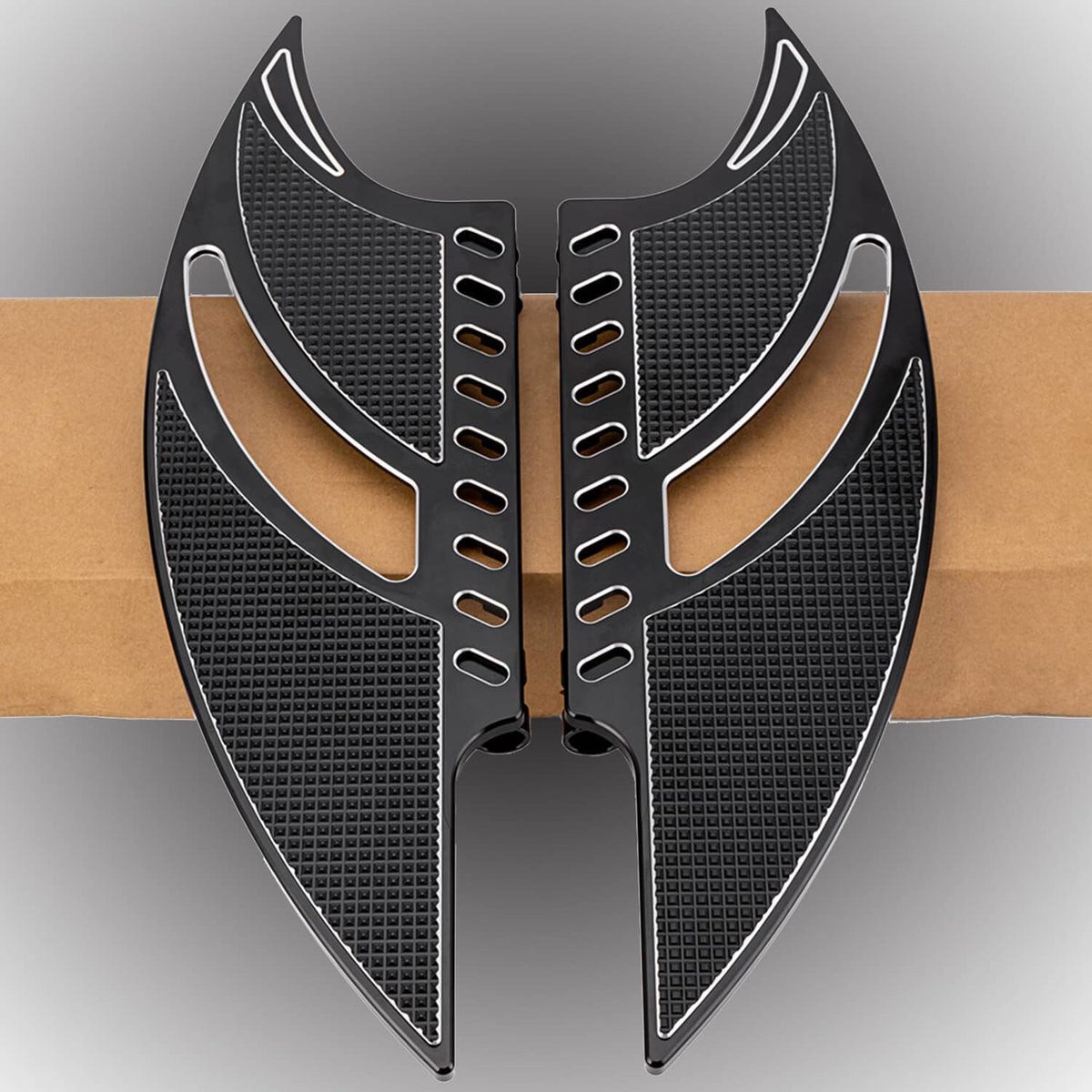 Solidspare Motorcycle FRONT Floorboards Foot Pegs Footrest For Harley Softail Road Glide