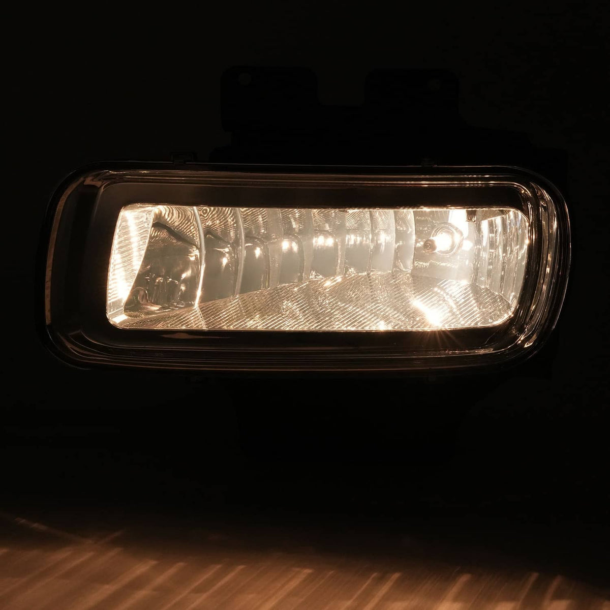 Solid Spare Left Clear Lens Fog light For Ford F150 LH 2004-2006 To 8-8-05 W/ Bracket / Bulb