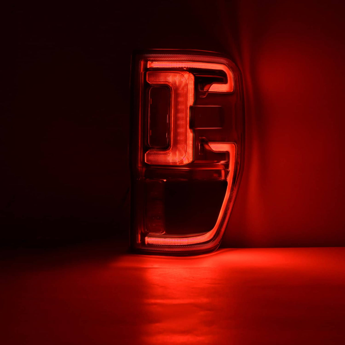 Solid Spare LED Tail Lights Tail Lamps w/Blind Spot For Ford Ranger 2019 2020 2021 2022 2023