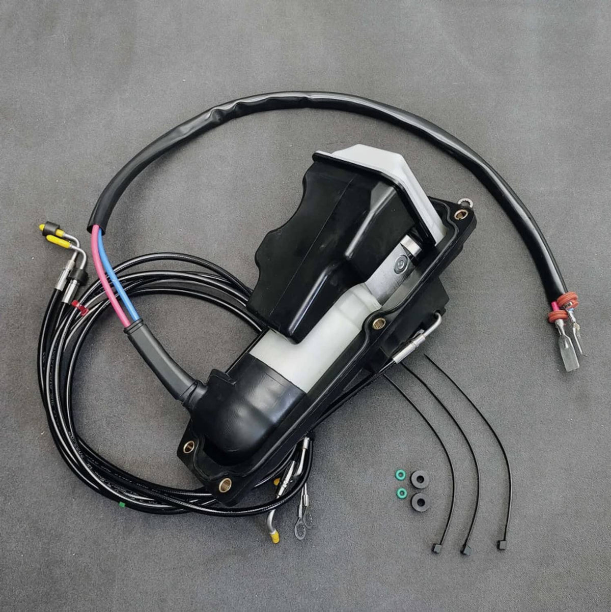 Solidspare New Power Trim Actuator Motor Assembly Fit For Volvo Penta SX-A DPS-A-B 21945915