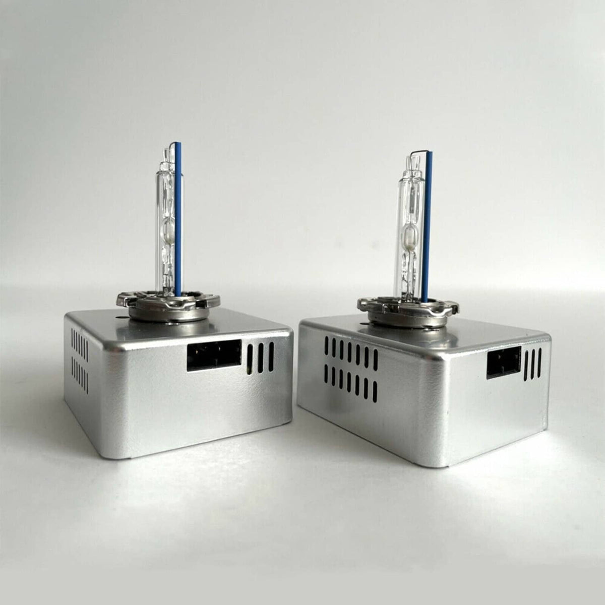 Solidspare 2pc D5S Xenon Headlight HID Bulb For Chevrolet Silverado 1500 GMC Sierra Terrain