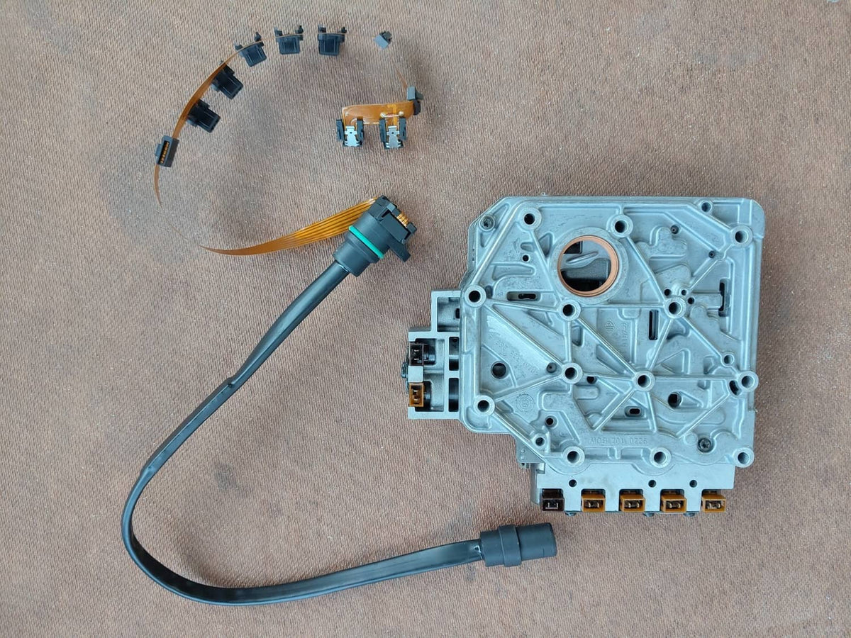 Solidspare For VW Jetta Golf Beetle 01M 4 Speed Automatic Transmission Valve Body & Harness