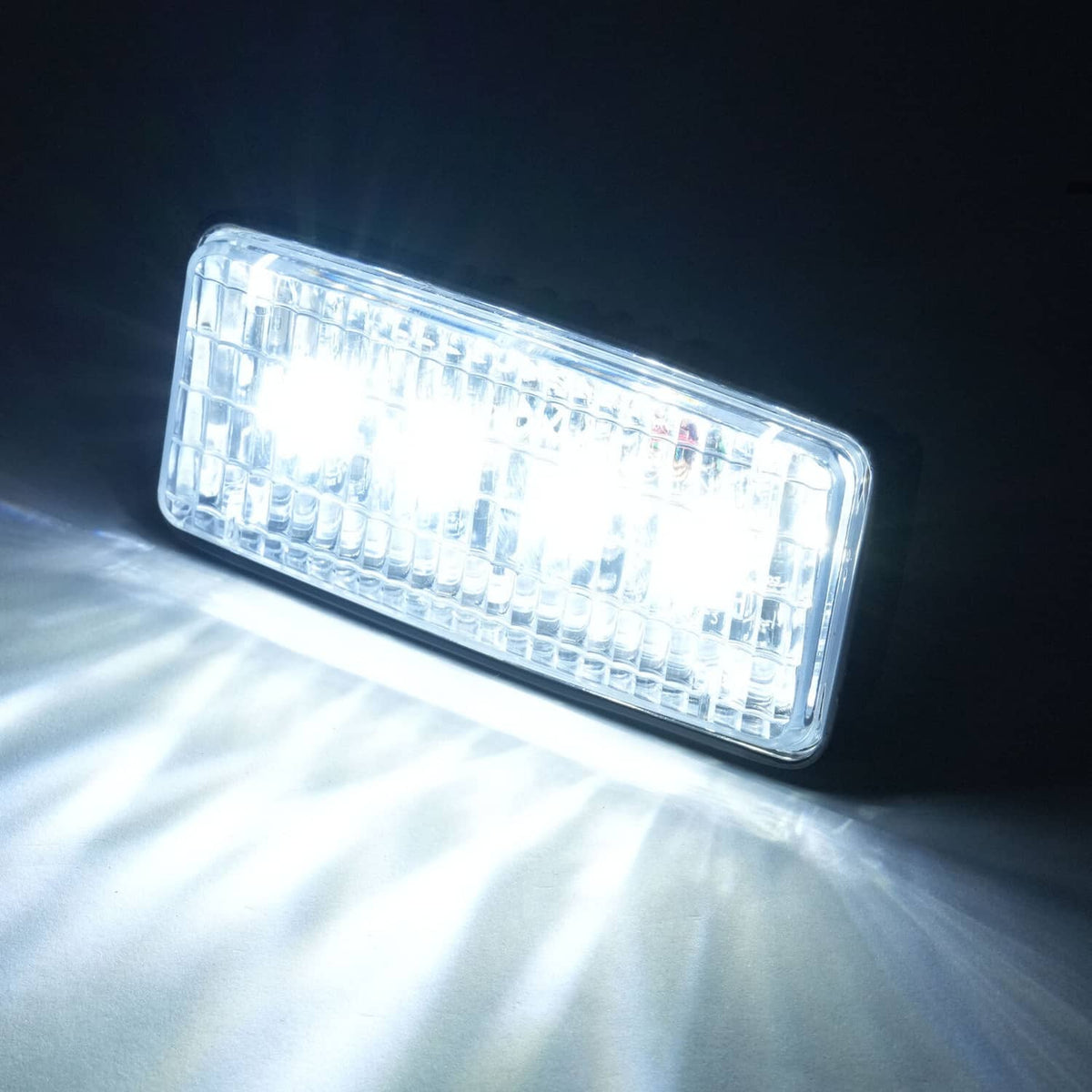Solidspare Replaces Upper Cab Light Lamp For John Deere 4040  4240 4440, 4640 #RE306510