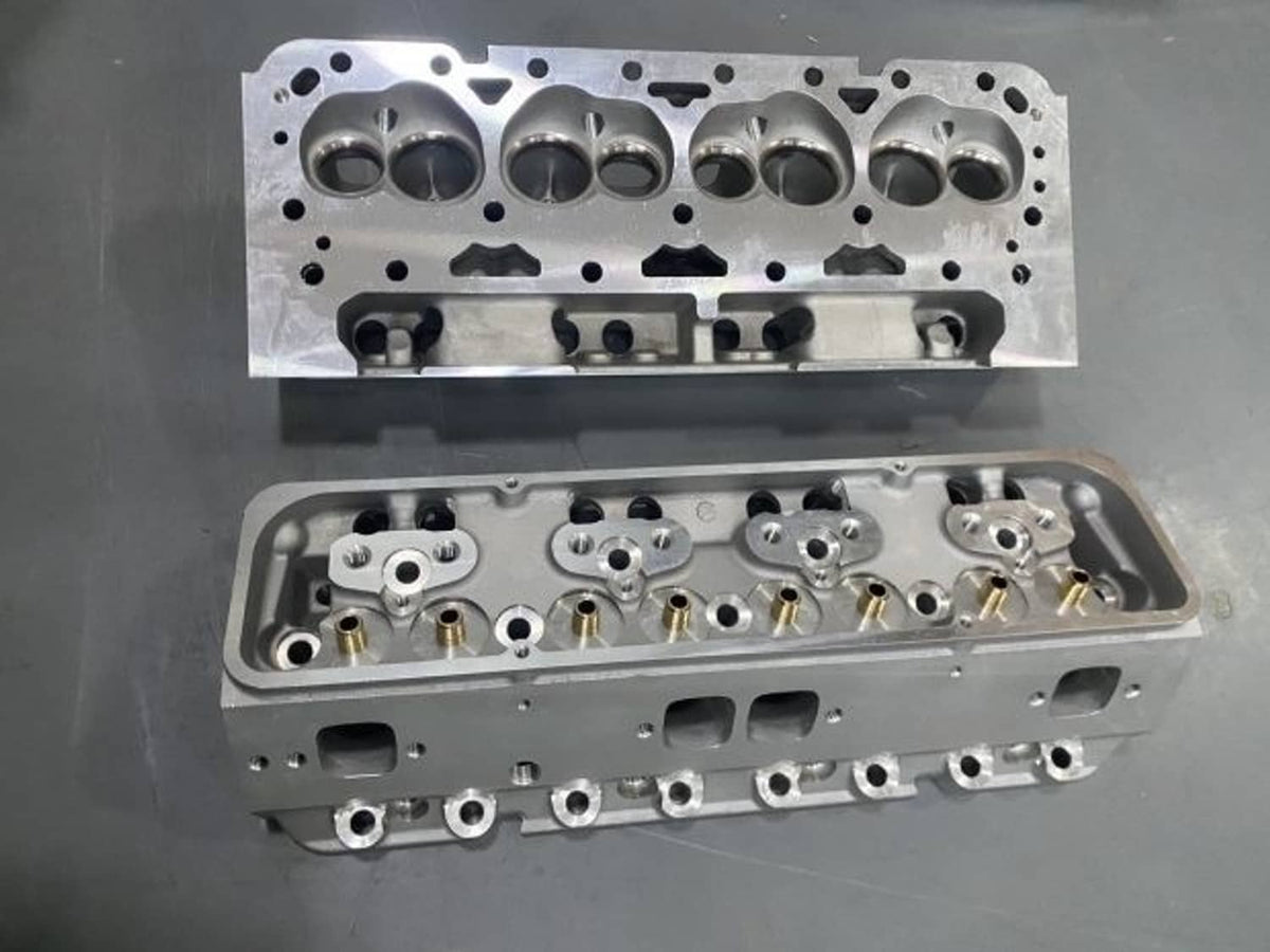 Solidspare 1 Pair For Chevy SBC 283 302 350 400 Bare Cylinder Heads 205cc/64cc Angle Plug