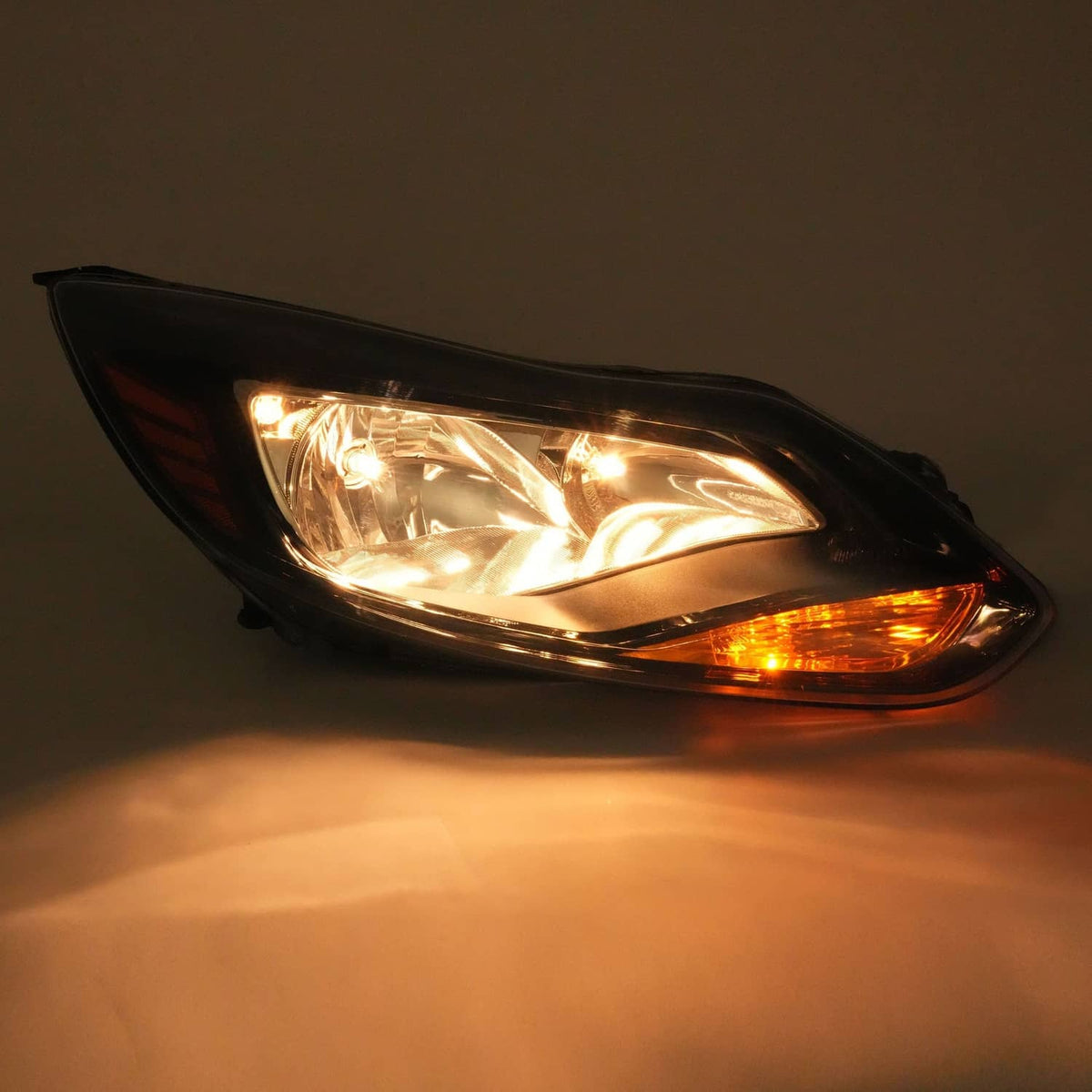 Solid Spare Black Right Passenger Side Headlight Clear Lens Halogen For Ford Focus 2012-2014