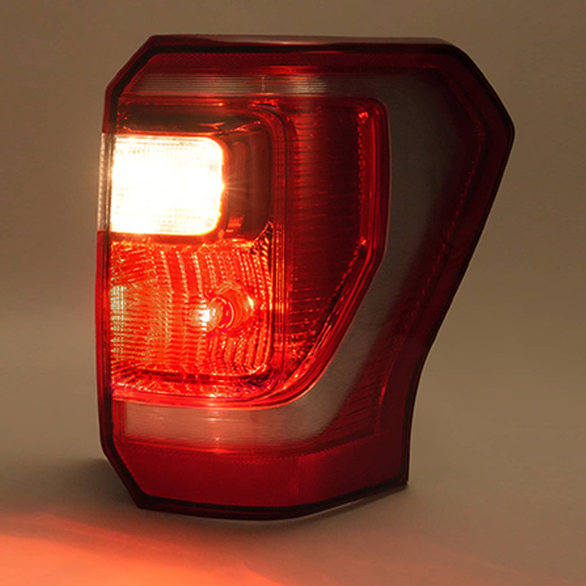 Solid Spare For 2018-2021 Ford Expedition XL/XLT Halogen Tail Light Brake Lamp Right Side