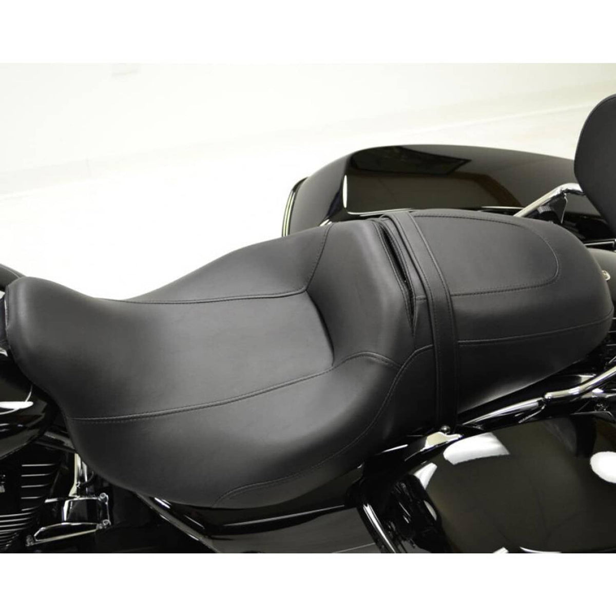 Solidspare Driver Passenger Black Seat For Harley Touring Road King Street Glide 08+