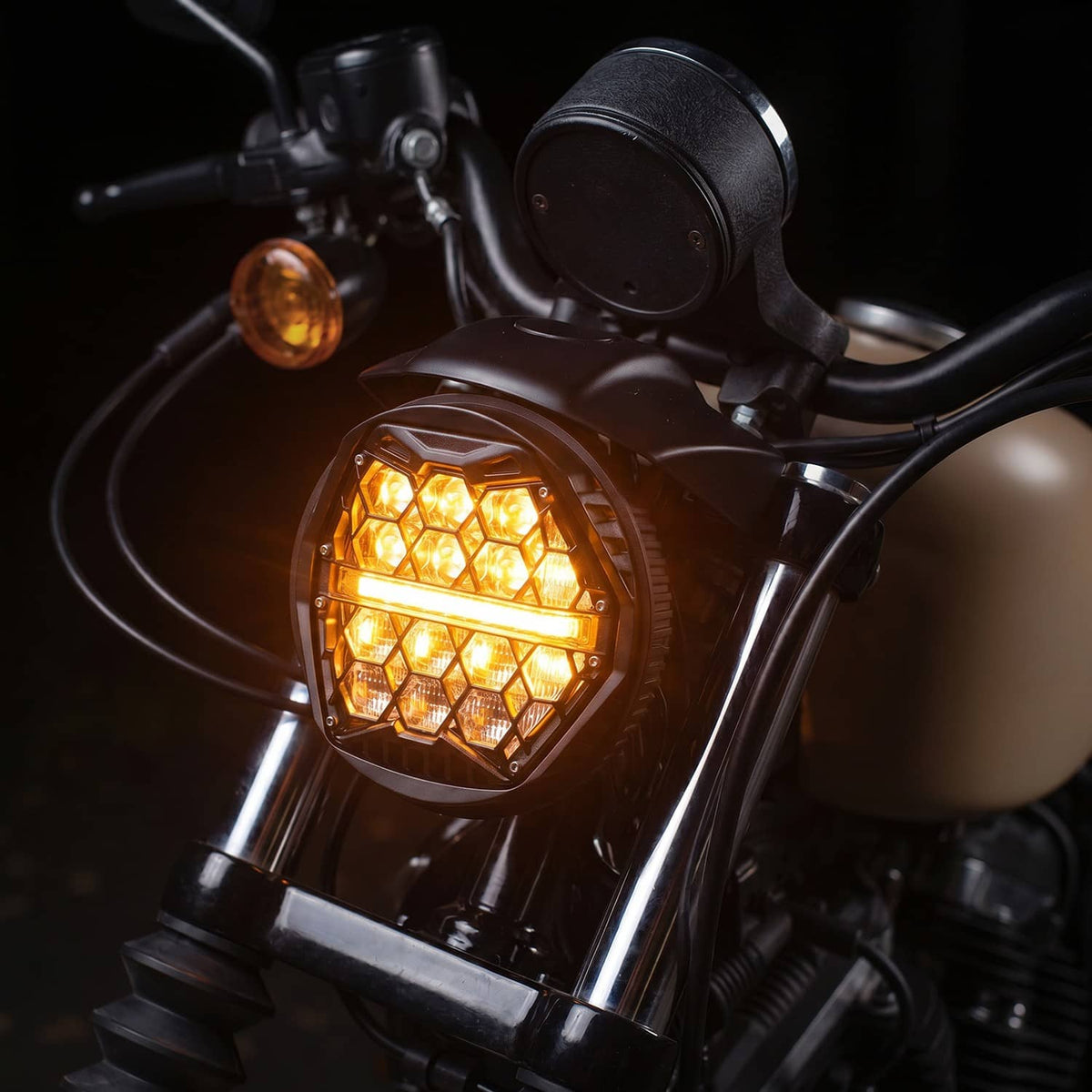 Solidspare 120W 5.75'' Round LED Headlight Hi/Lo Amber DRL For Harley Softail Standard FXST