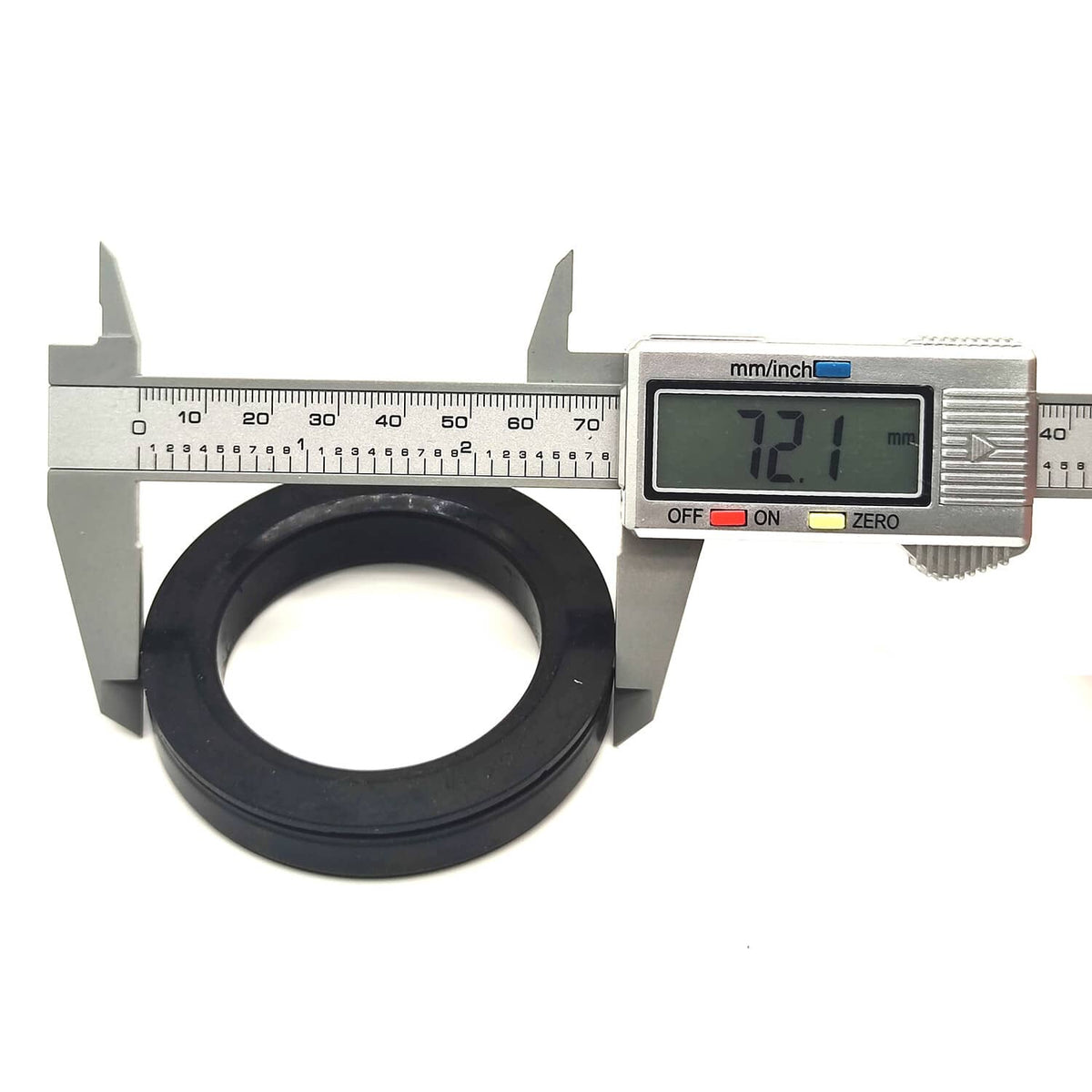 Solid Spare Oil Seal Fit for Kubota M6040DT-1 M6040DTC M5N-111HD12 M5N-111HD24 M5N-111HDCC12