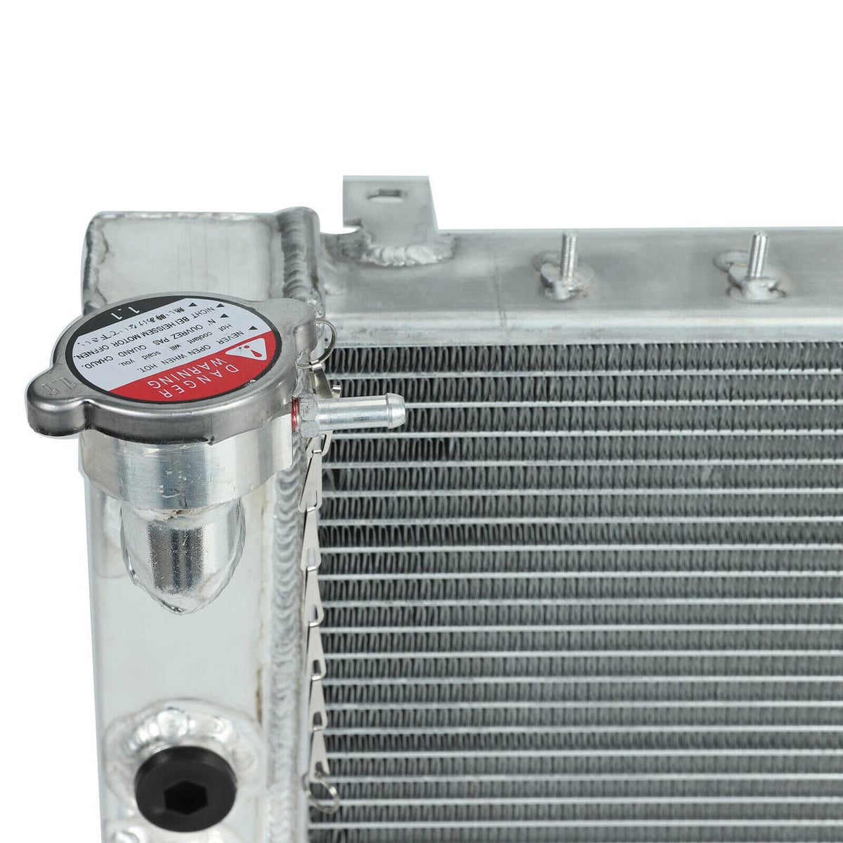 Solidspare New 3 Row Core Aluminum Radiator For 91-01 Jeep Cherokee XJ Comanche 2.5L 4.0L