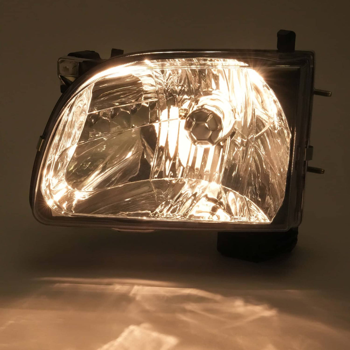 Solid Spare For Toyota Tacoma 2001 02 03 2004 Headlights Headlamps w/Bulb Driver & Passenger