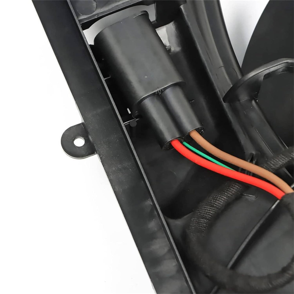 Solidspare New Radiator Cooling Fan For 2010-14 Mercedes-Benz C250 C300 C350 C63 AMG GLK350